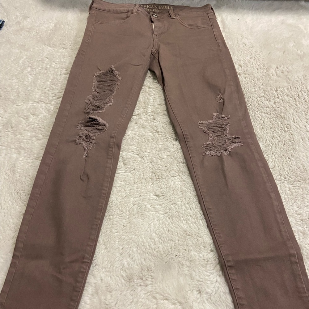 American Eagle skinny jean mauve distressed soft stretchy comfortable butt shape
